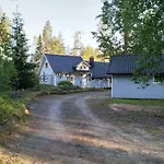 Elmon Village Campsite *