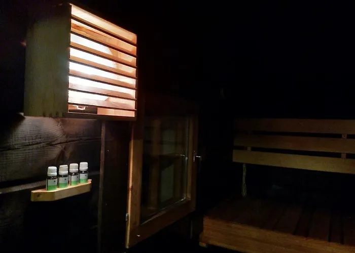 אתר קמפינג Elmon Village *