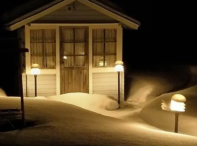 אתר קמפינג Elmon Village *