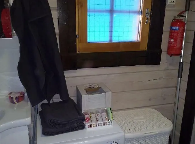 אתר קמפינג Elmon Village *